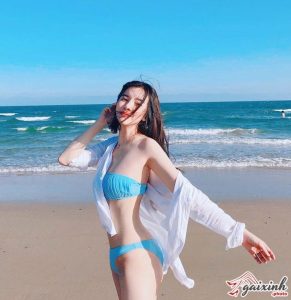 44+ Hình Ảnh Cao Thái Hà Bikini Khoe Đường Cong Nuột Nà